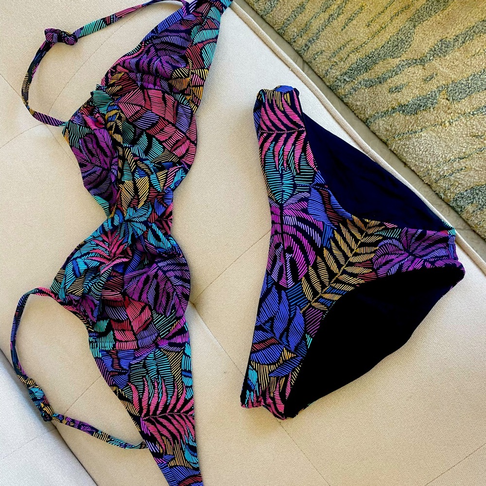 Stunning Boutique Bikini, NWOT Top size 38D, Bottom Size Medium